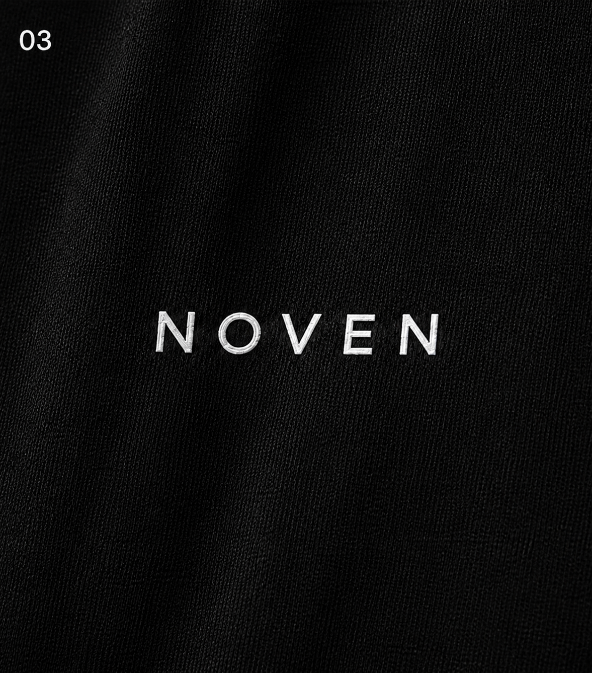 CAMISETA PREMIUM NEGRA